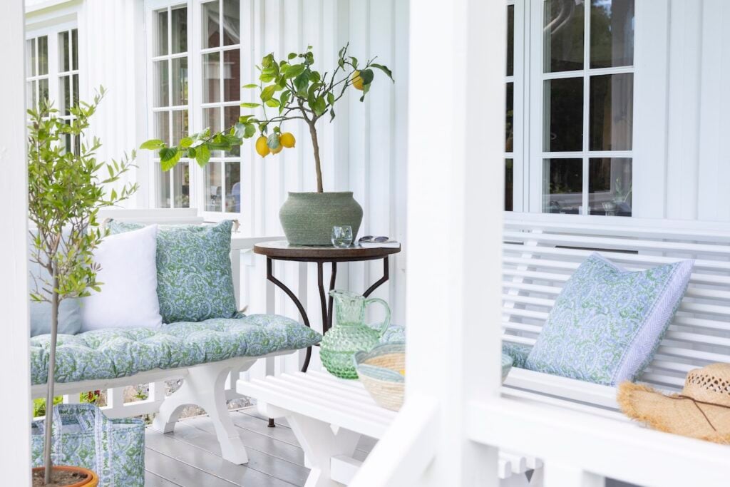 Pressbild hemtex utemöbler.